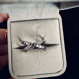 Elegant Silver Star Ring